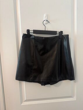 Abercrombie Black Faux Leather Skort